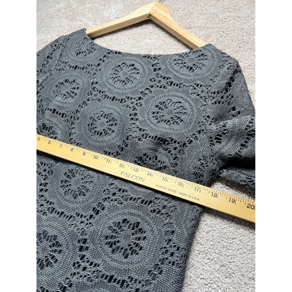 Adrianna Papell Gray Lace Cocktail Dress Party Career Size 12 Crochet Career - Picture 7 of 13